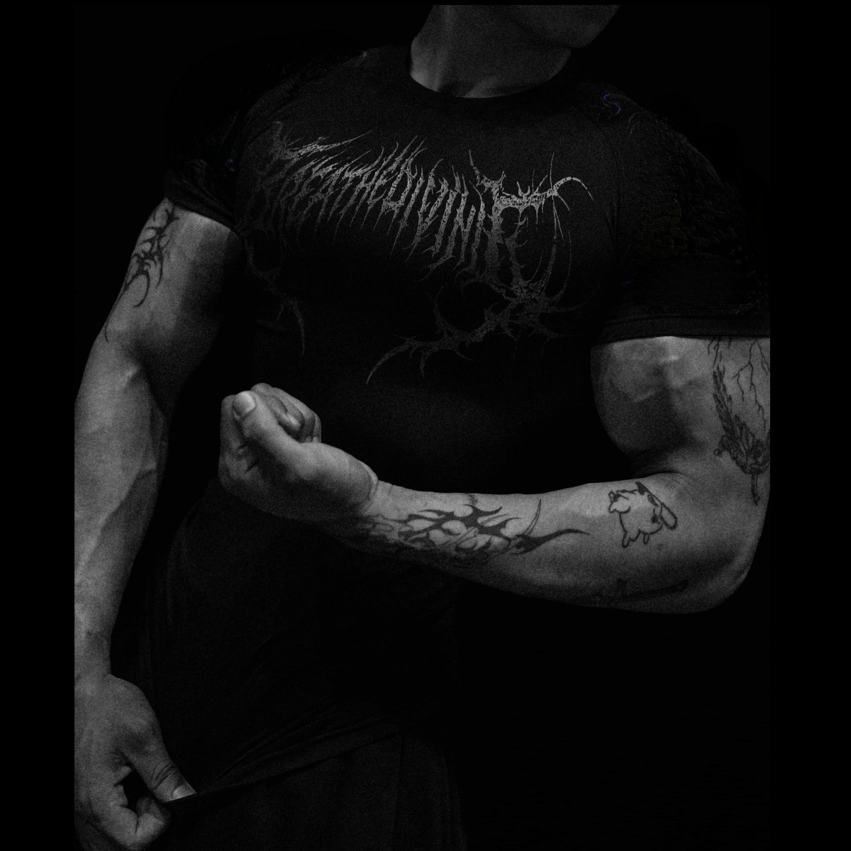 Blue Font Gym Knight Dark Wind – Streetwear Brand Fonts Bewertung und Preis